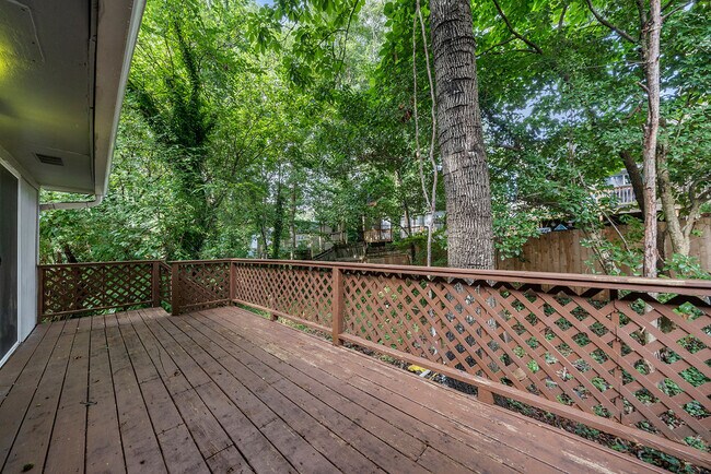 Building Photo - 1353 Overlook Cove SE