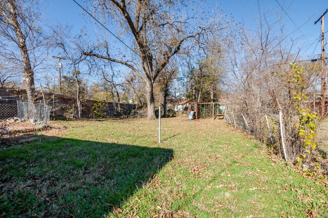 Building Photo - Charming 3-Bedroom Home in OKC – Available...