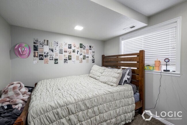 Building Photo - Beautiful Home in Kaysville UT!