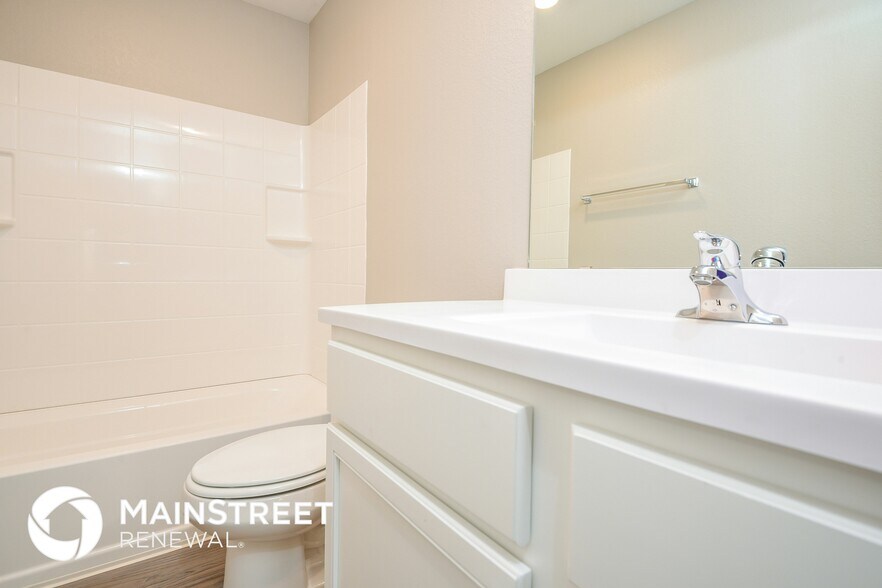 Building Photo - 28041 Irving Dr