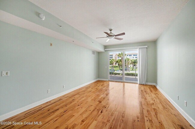 Building Photo - 601 N Miramar Ave