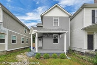 Building Photo - 81 Chicago Ave