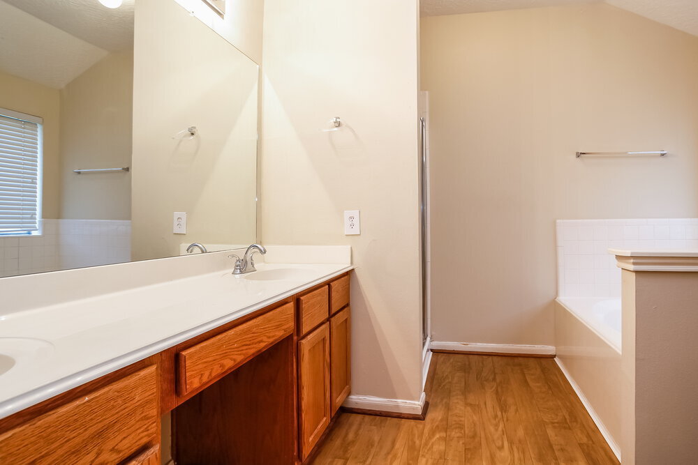 Building Photo - 18714 Timber Spring Dr