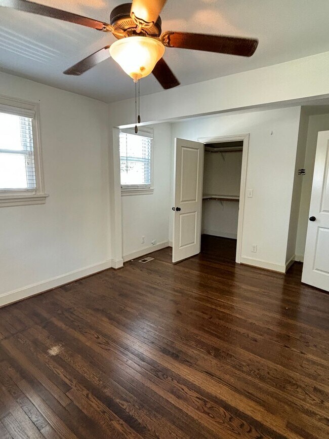 Building Photo - LEASING SPECIAL Cozy East Nashville 3 Bedr...