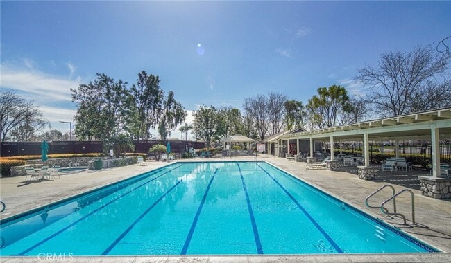 Building Photo - 3732 Oak Creek Dr