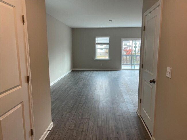 Building Photo - 4636 Waxwing St