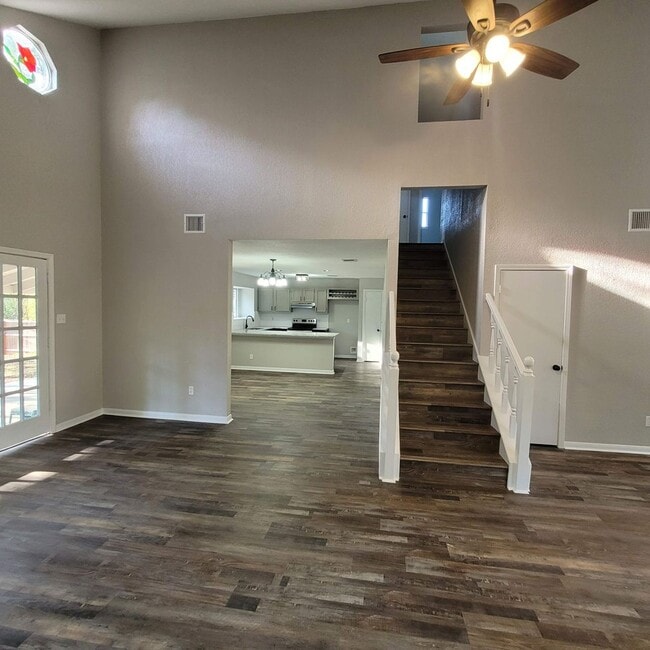 Building Photo - 14623 Highland Ridge