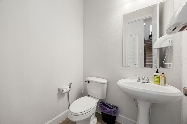 Building Photo - 20923 Carriage Harness Wy