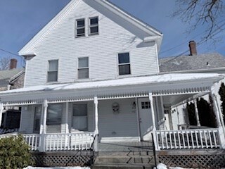 Building Photo - 445 Main St