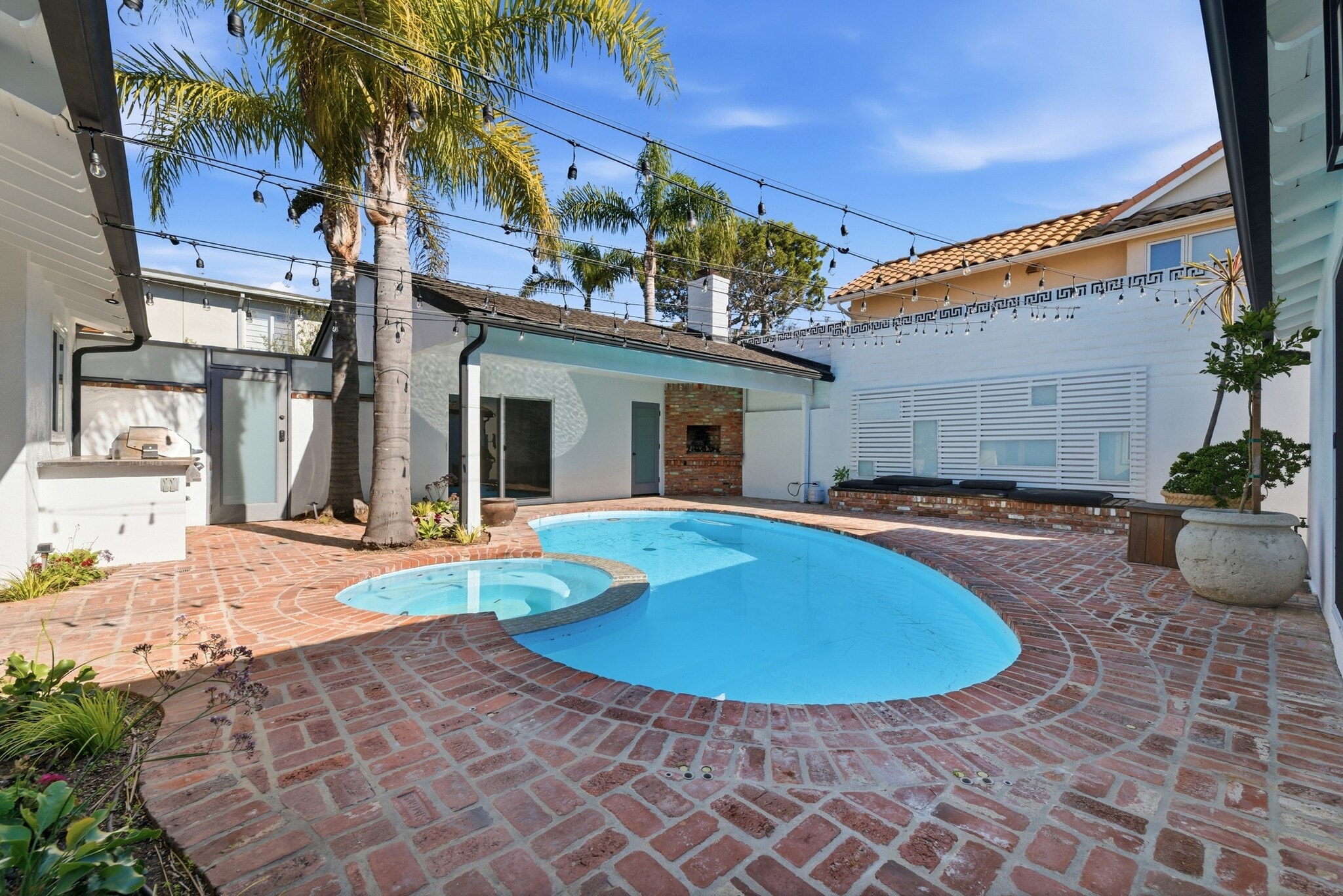 Building Photo - 204 Tranquillo Rd