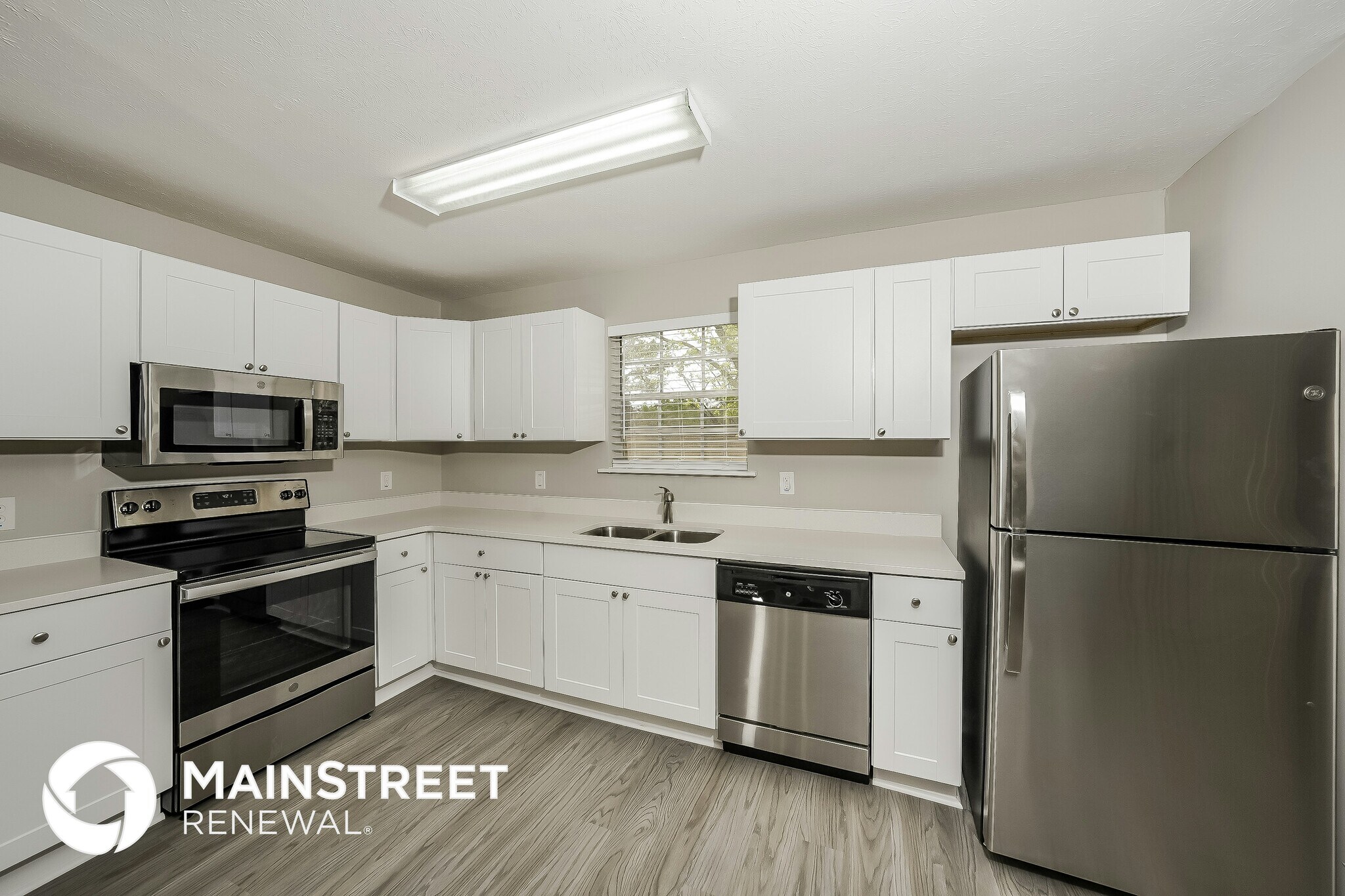 Building Photo - 617 Princess Ln