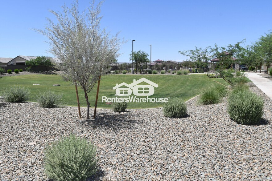 Building Photo - 16009 W Cottontail Ln