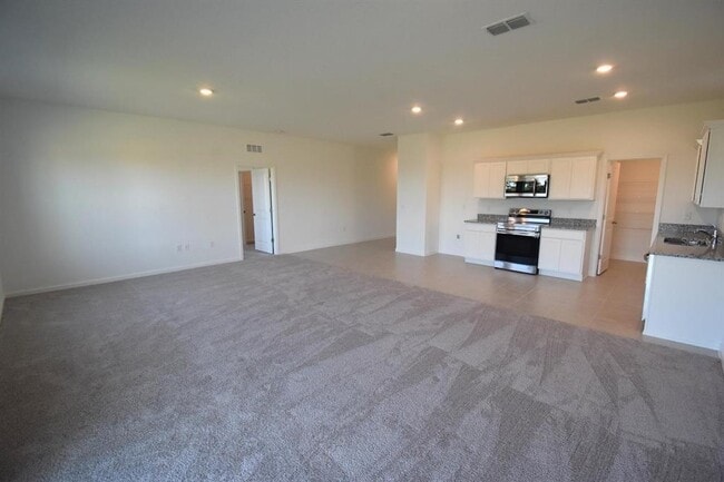 Building Photo - 2090 Gold Dust Dr