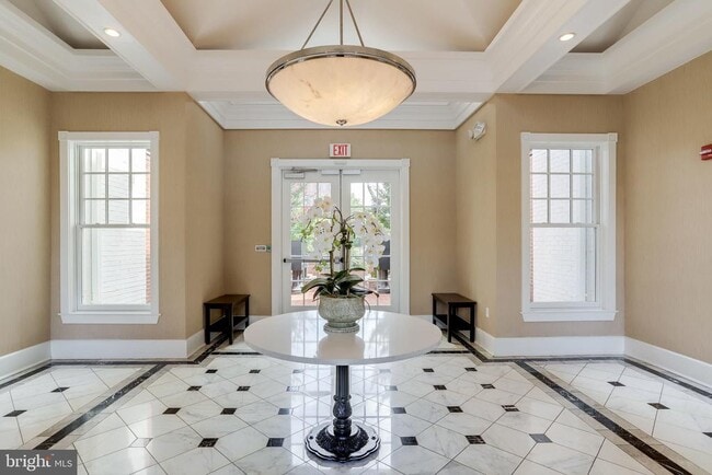 Building Photo - 910 Powhatan St