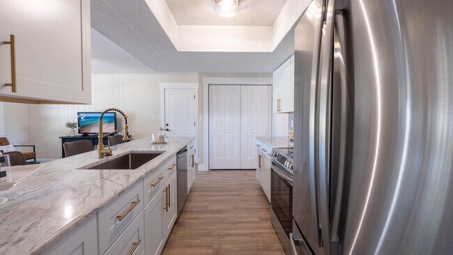 Building Photo - 1 Stafford Cir NE