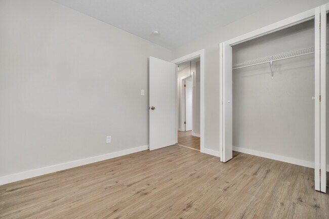 Building Photo - 30030 Vineyard Rd