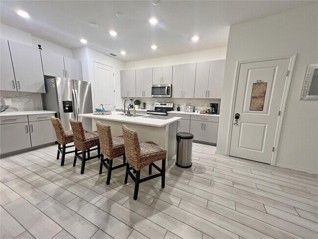 Building Photo - 844 Benoi Dr