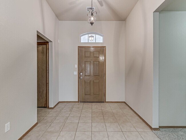 Building Photo - 4 Bed | 2 Bath + Edmond Schools + North Hampton Addition