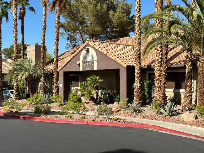 Building Photo - SW!! 2 Bedroom Condo!! 1st Floor!! Newly r...