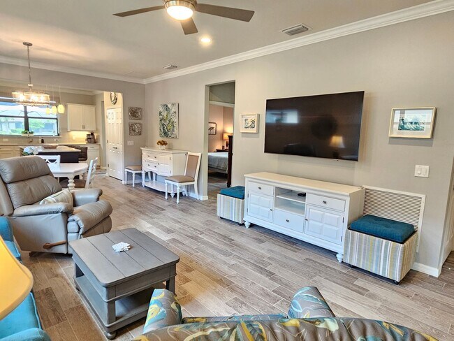 Building Photo - Annual Furnished 2 Bedroom 2 Bathroom with a Flex Room in Island Walk!
