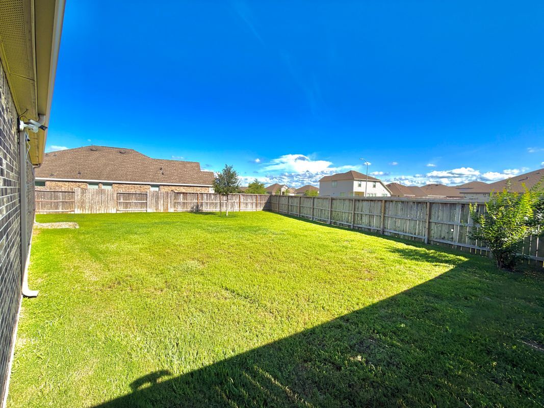 Building Photo - 3715 Rock Ledge Dr