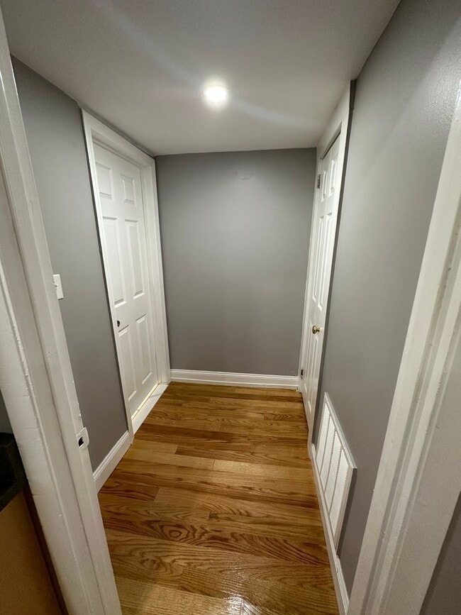 Building Photo - 90elm