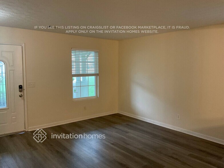 Building Photo - 414 Waterbury Way