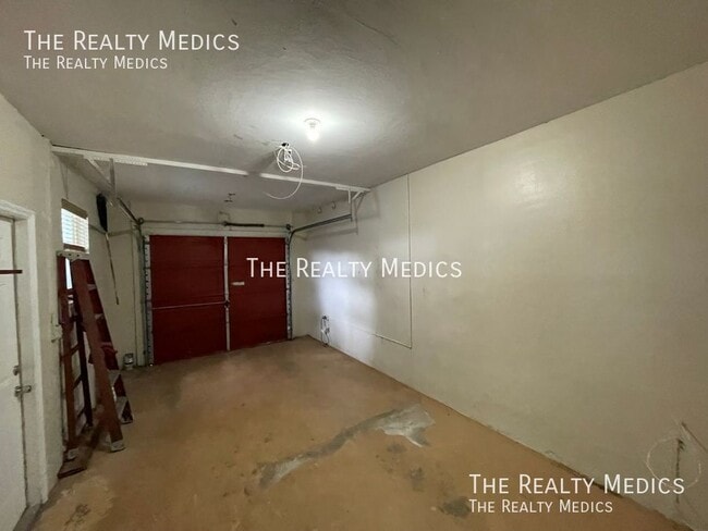 Building Photo - 1159 Fountainhead Dr