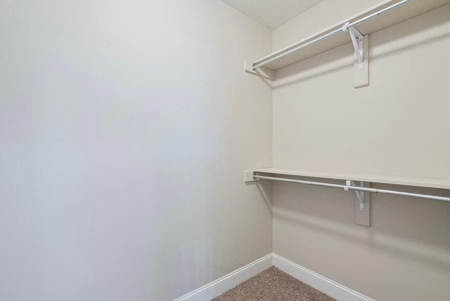 Building Photo - 728 Southpointe Commons Loop