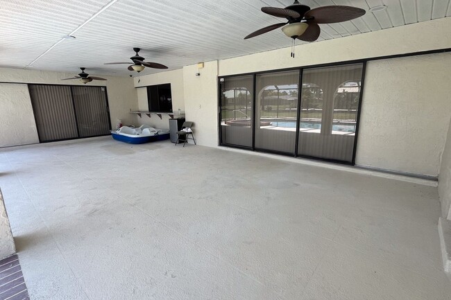 Building Photo - 1837 Seafan Cir