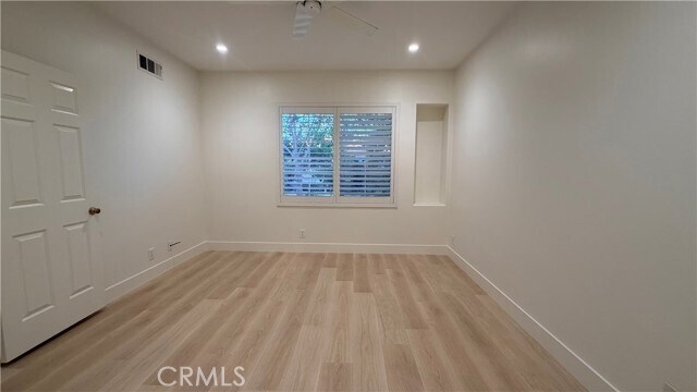 Building Photo - 449 Ridgeway