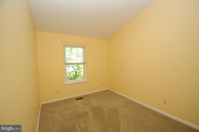 Building Photo - 6760 Cardinal Woods Ct