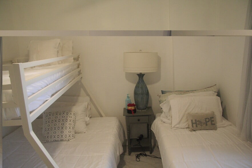 Second bedroom - 104 Surfview Dr