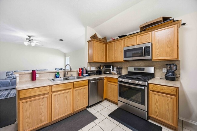 Building Photo - 4718 Lonestone Cir