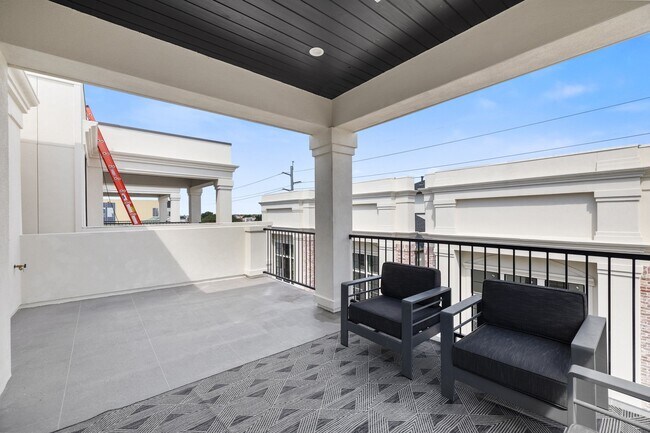 Building Photo - 5824 Winsome Ln