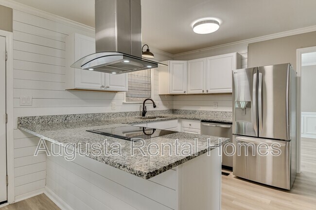 Building Photo - 454 Windtree Pl