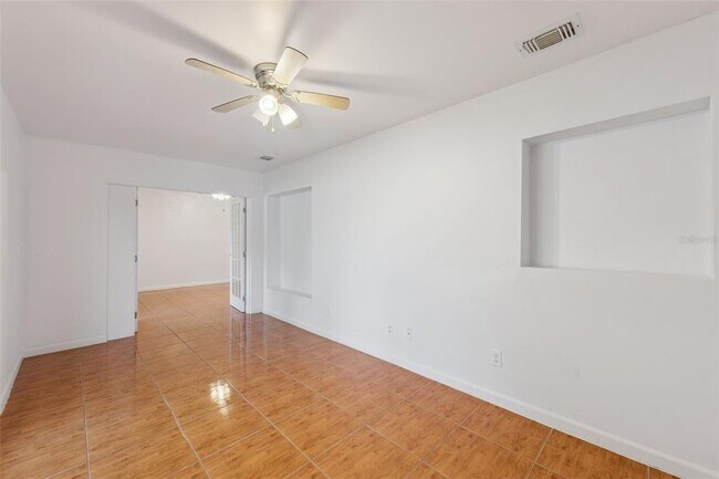 Building Photo - 2625 Mill Run Blvd