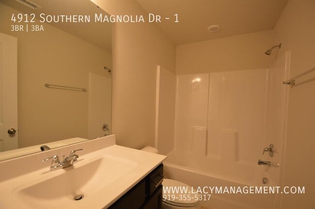 Building Photo - 4912 Southern Magnolia Dr