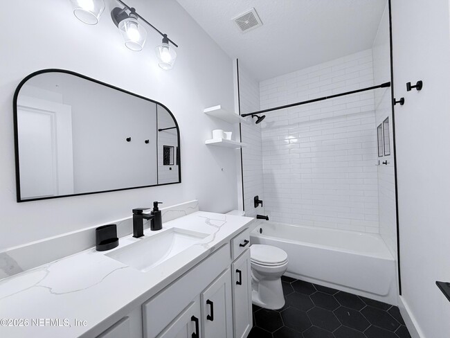 Building Photo - 154 Kiwi Palm Ct