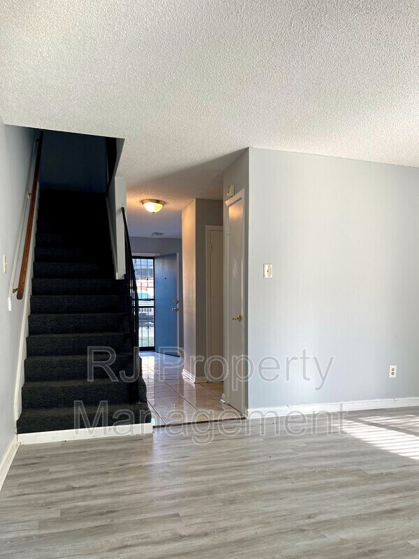 Building Photo - 5531 Quail Thicket