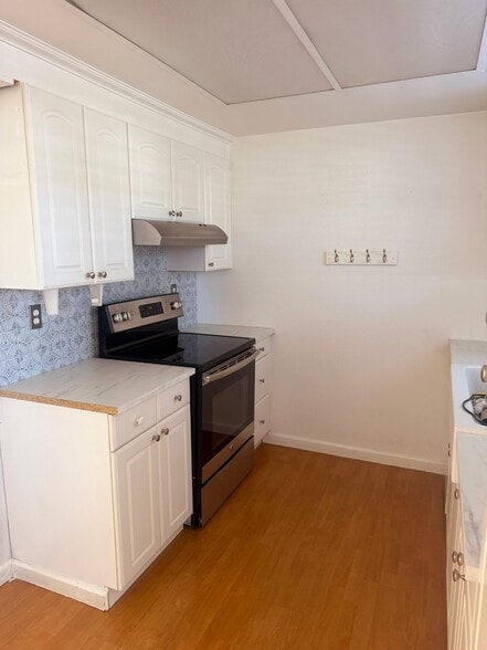 Building Photo - 3001 Quail Hollow Dr