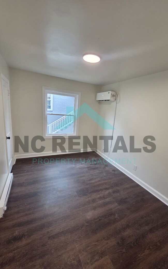 Building Photo - 601 Chestnut Dr