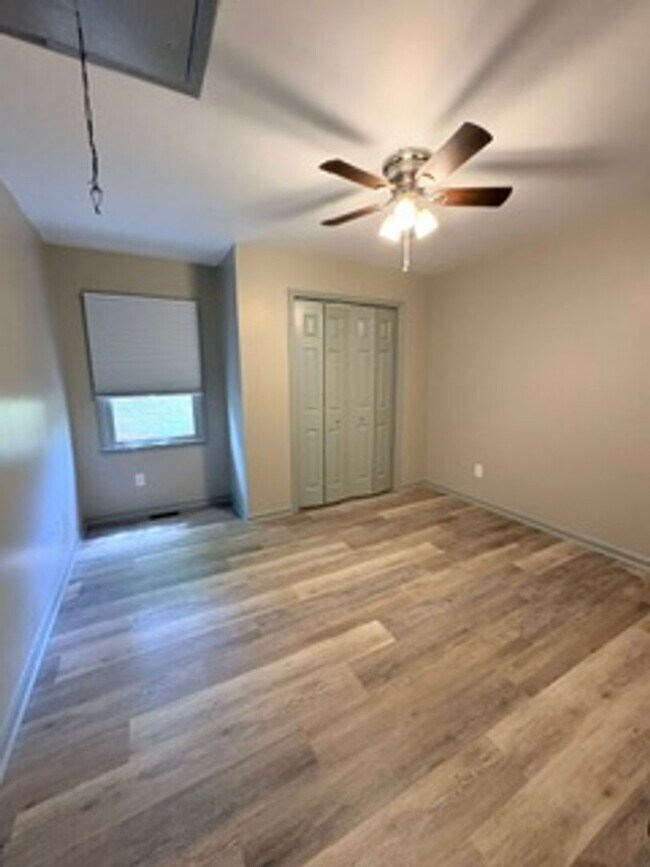 Building Photo - Totally Renovated Bungalow Located in Quiet Neighborhood Yet Close to Everything!