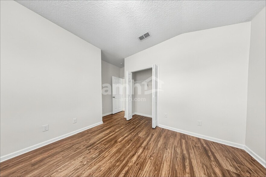 Building Photo - 1582 Sailmaker Ln