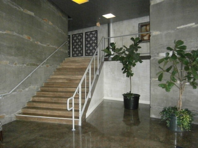 Building Photo - 2 Bed/2 Bath Condo in Downtown San Diego