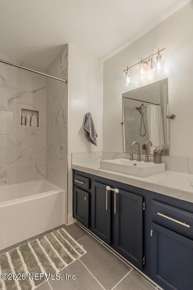 Building Photo - 12041 Wren Hollow Ct