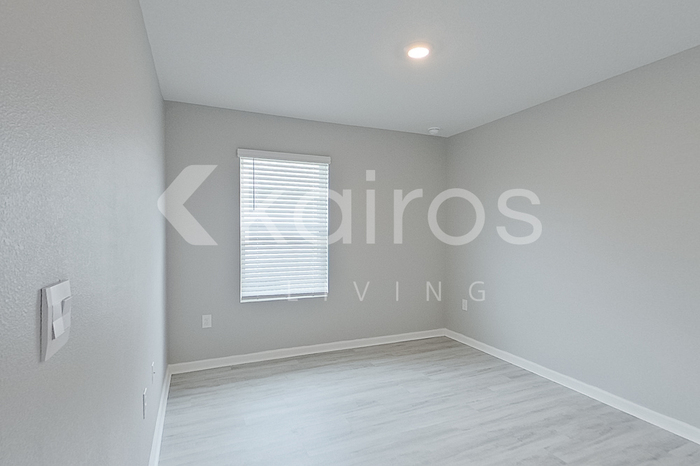 Building Photo - 155 Swallowtail Ln