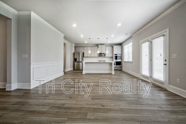 Building Photo - 602 Skye Ct