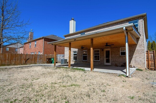 Building Photo - 1005 Gannett Rd