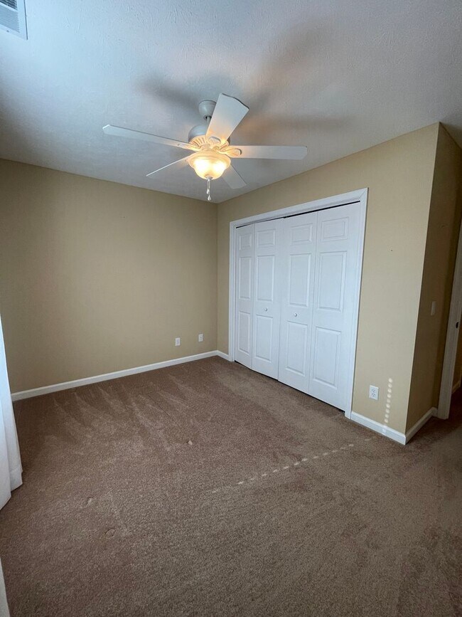 Building Photo - Duplex in Turner Ashby School District